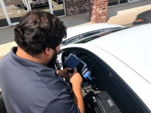 7 Things An Automotive Locksmith Can Do For You 43 Programming Car Key