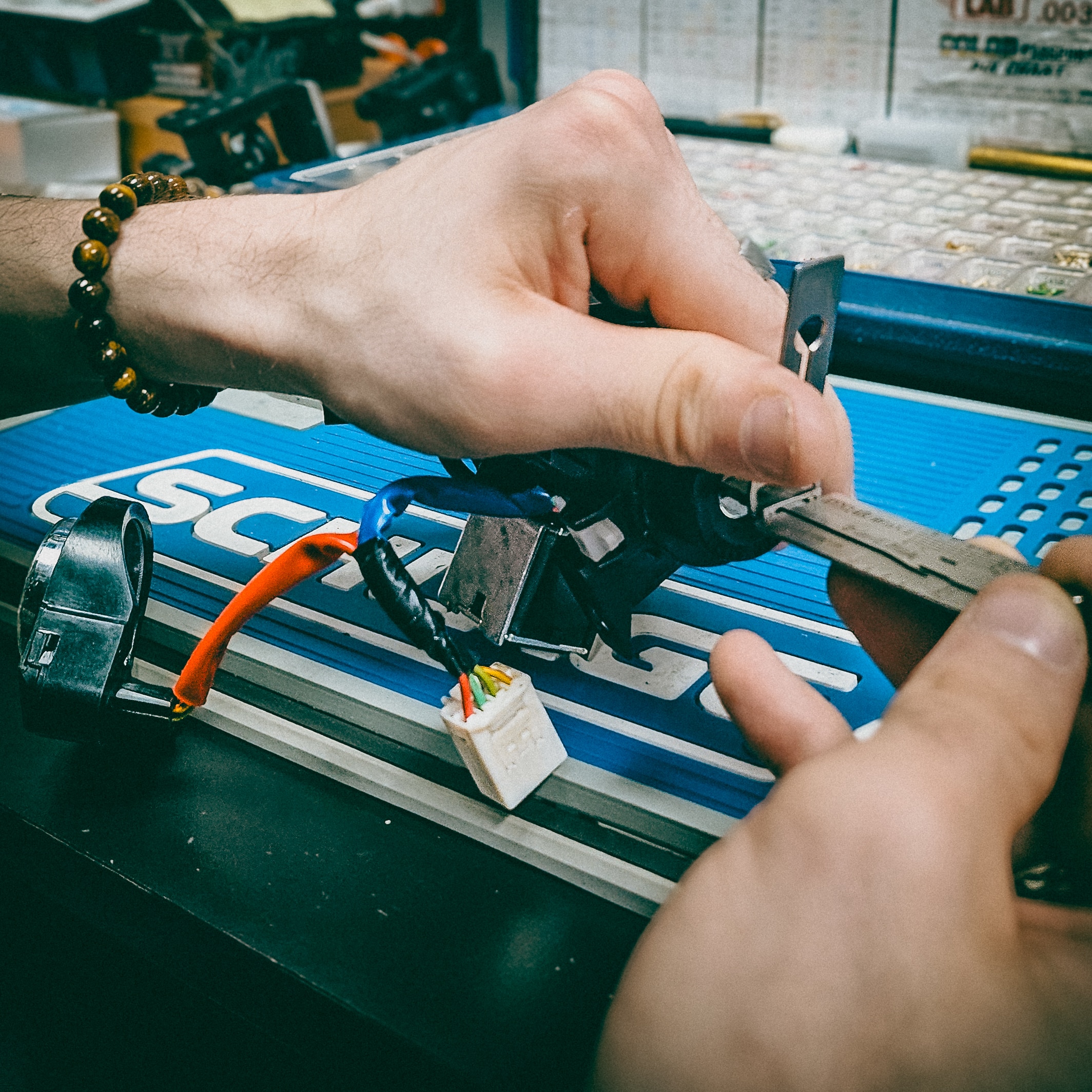 Auto Lock Internal Repair Auto Lock Internal Repair